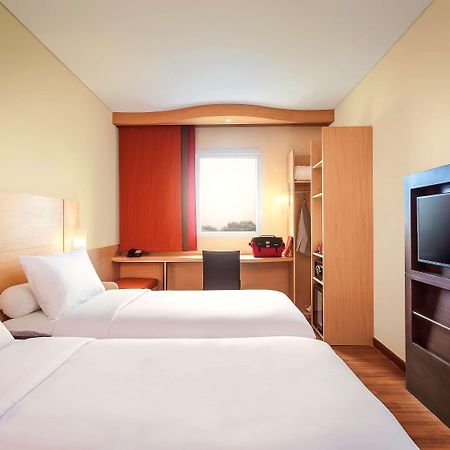 Ibis Makassar City Center Luaran gambar