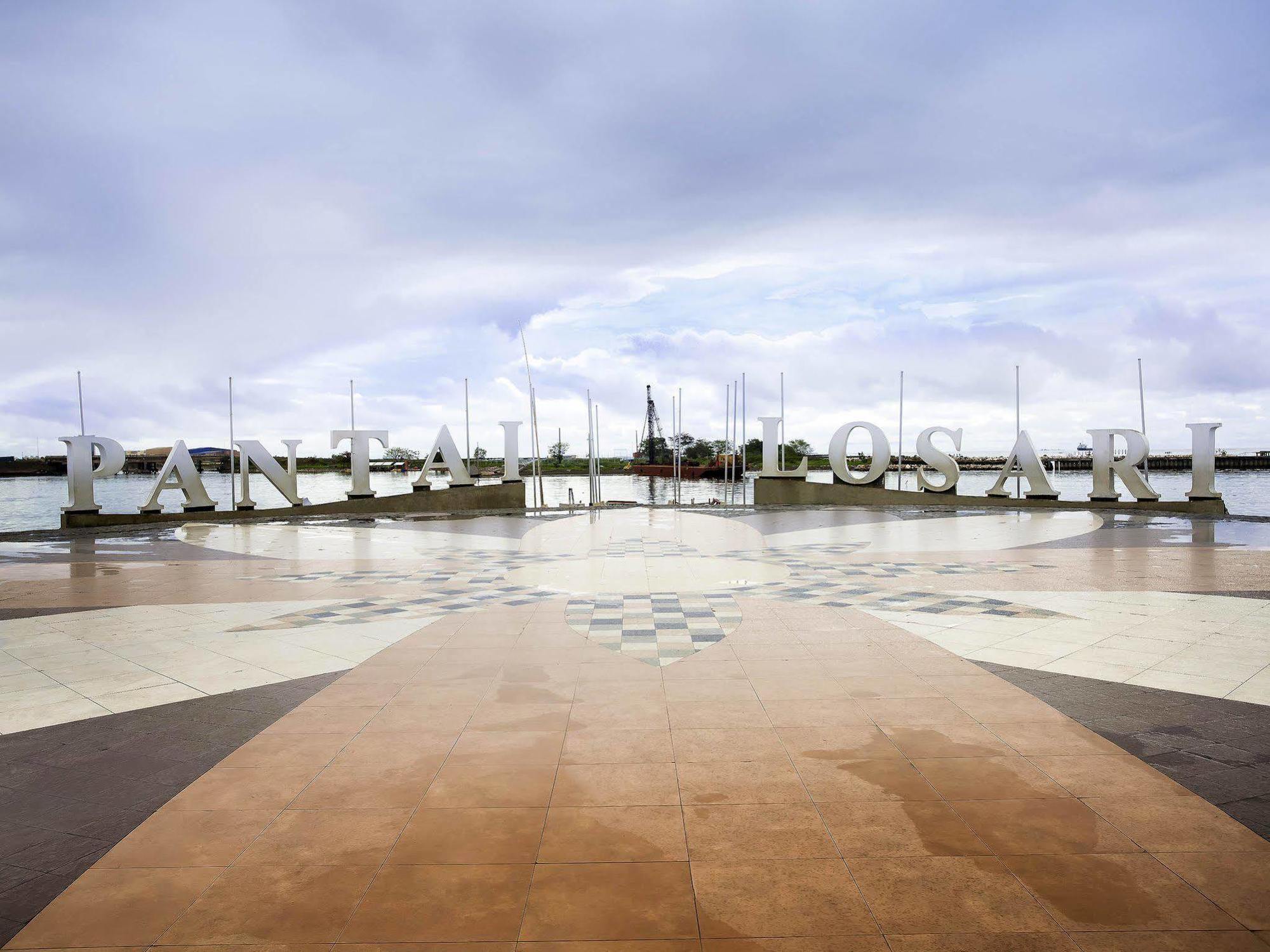 Ibis Makassar City Center Luaran gambar
